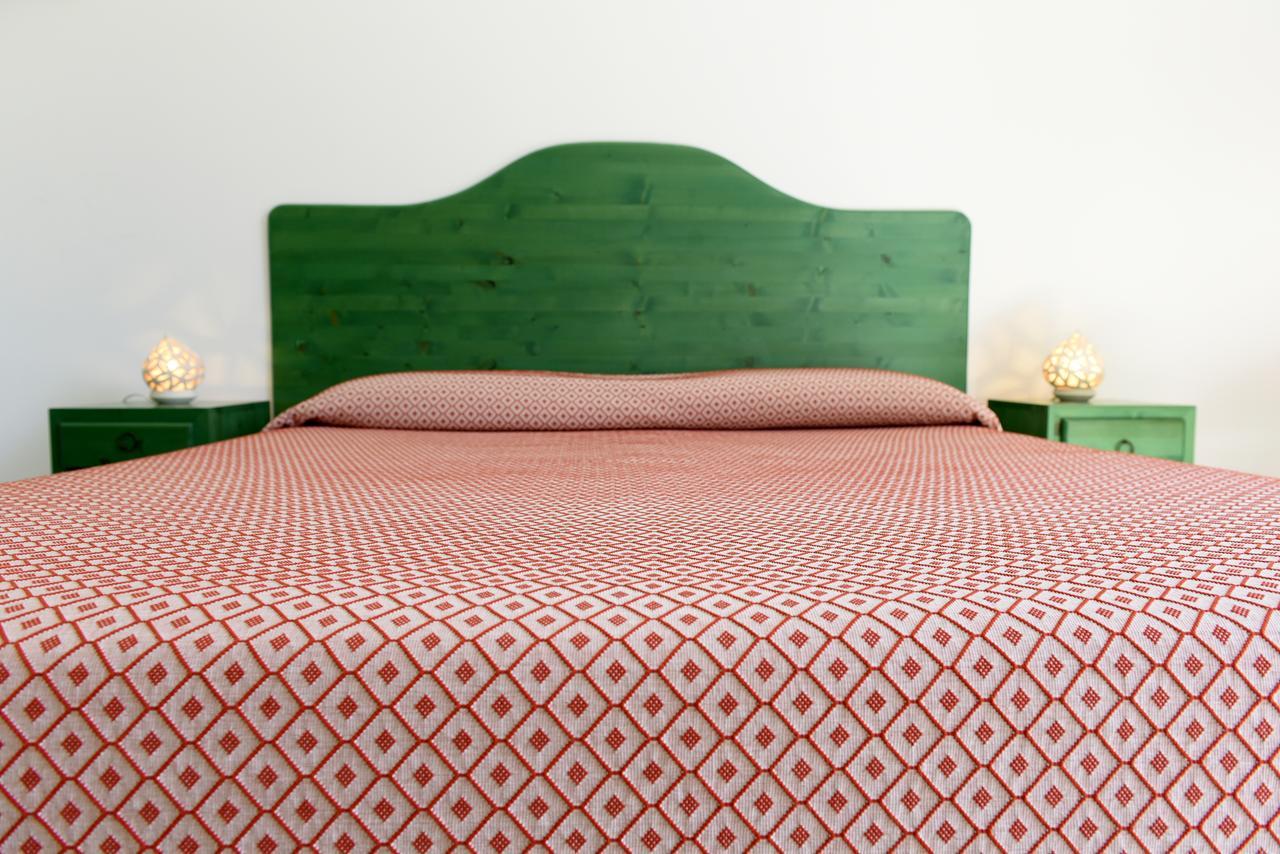 ナルド The Aia Bed & Breakfast エクステリア 写真